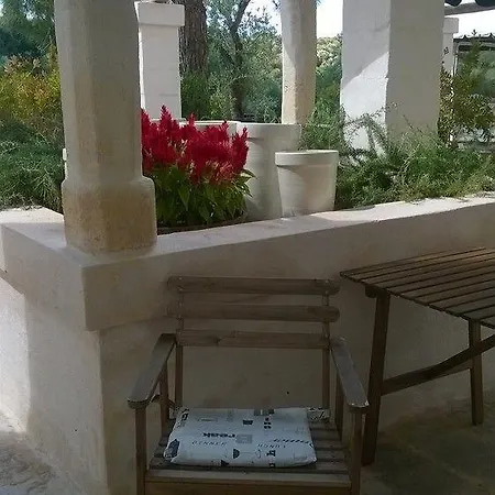 Bed & Breakfast Masseria Pelosella 3*