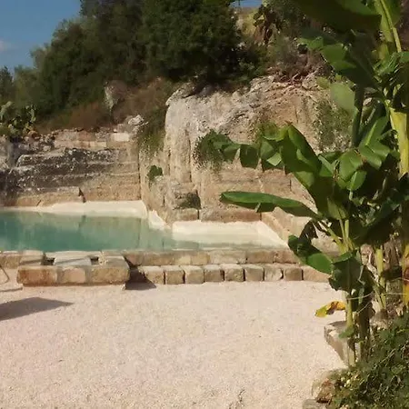 Masseria Pelosella Bed and breakfast